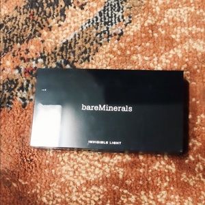 Brand new Bare Minerals Invisible light